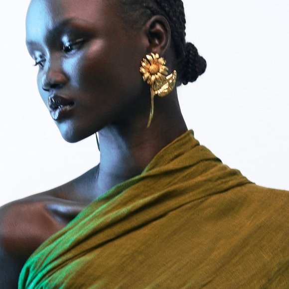 Zara Daisy Earrings NWT - Picture 2 of 8